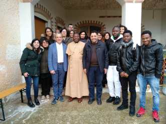 gli operatori e mediatori culturali con l'Imam di Catania